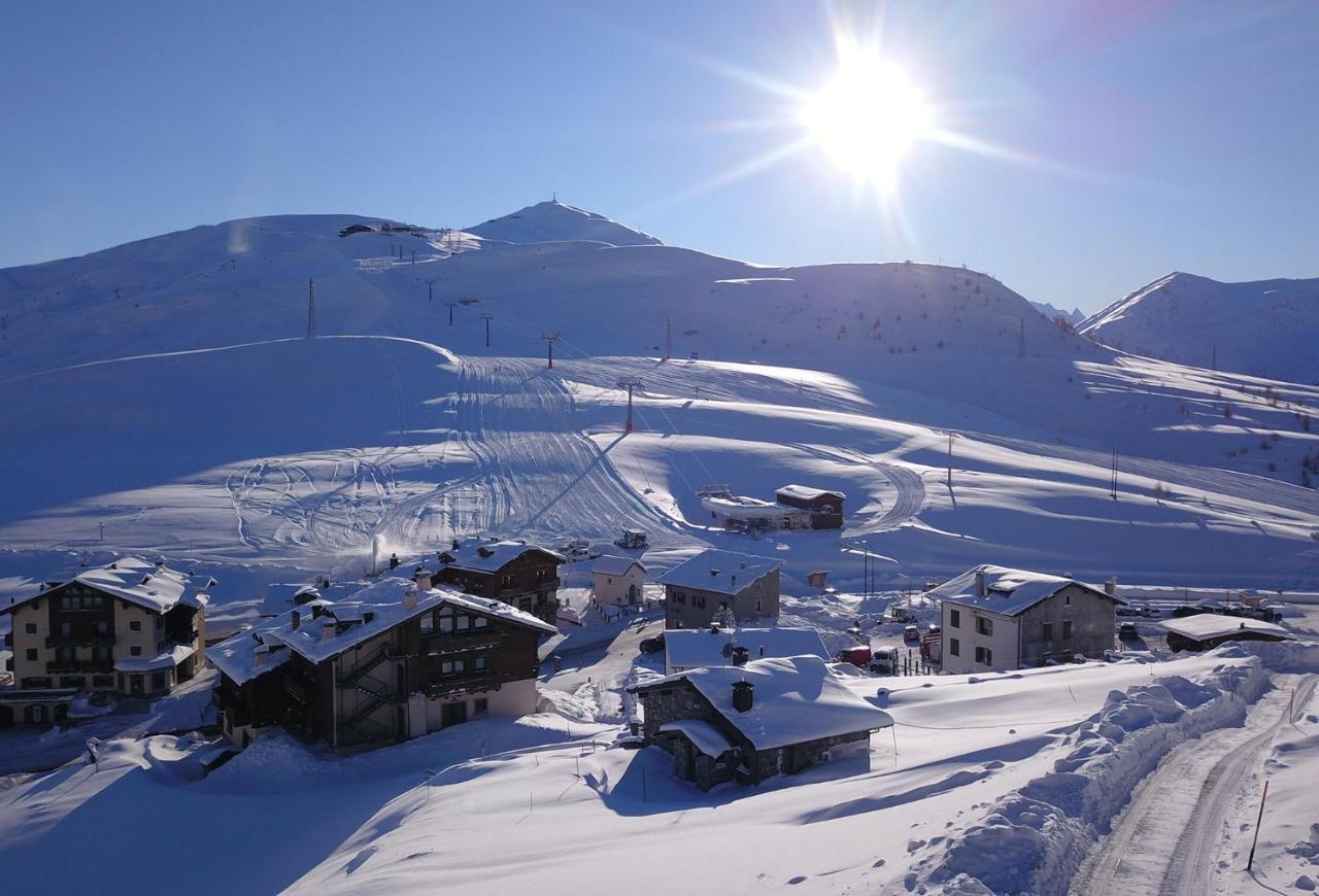 Alpino Lodge Bivio Livigno Eksteriør billede