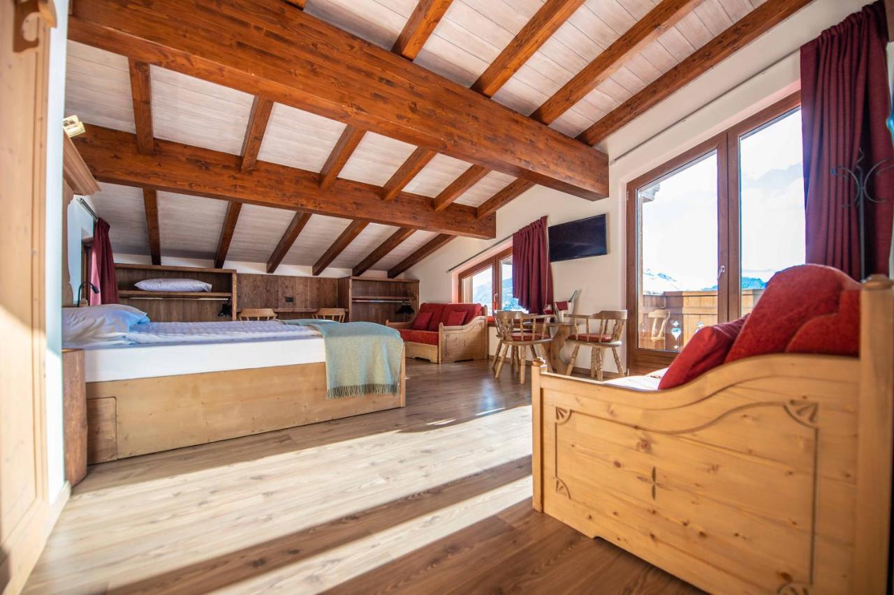 Alpino Lodge Bivio Livigno Eksteriør billede