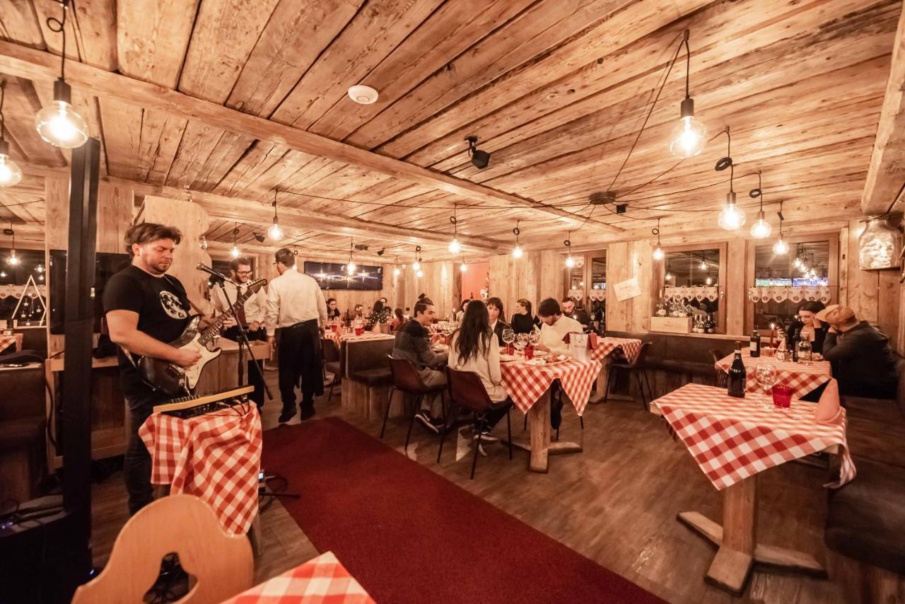 Alpino Lodge Bivio Livigno Eksteriør billede