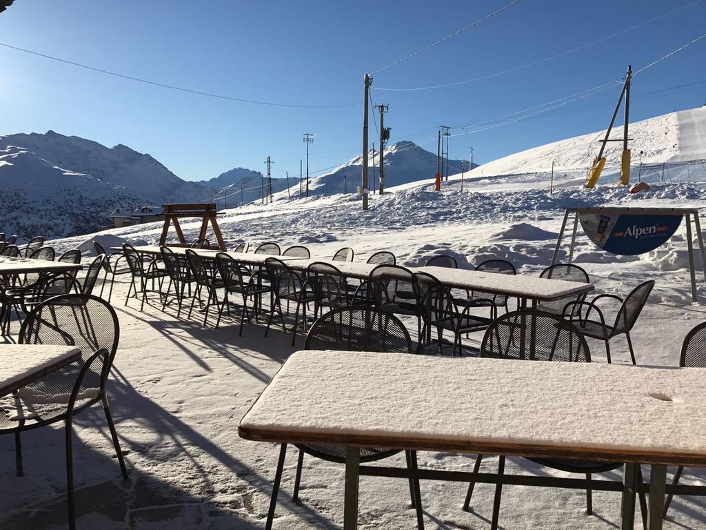 Alpino Lodge Bivio Livigno Eksteriør billede