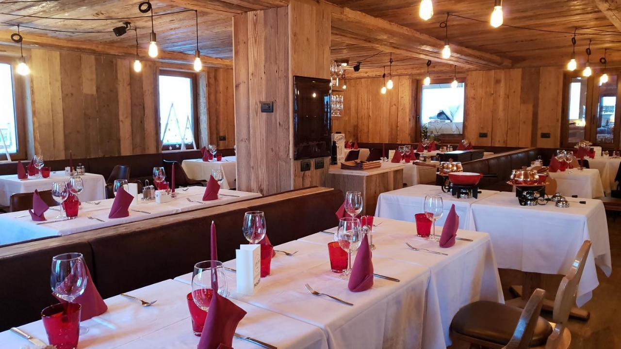 Alpino Lodge Bivio Livigno Eksteriør billede