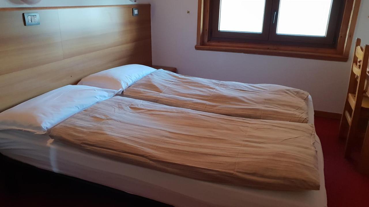 Alpino Lodge Bivio Livigno Eksteriør billede