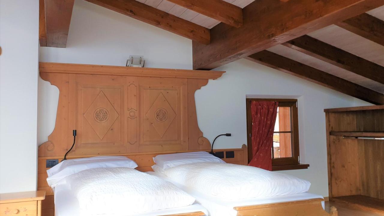 Alpino Lodge Bivio Livigno Eksteriør billede